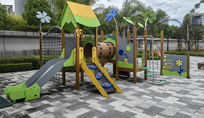 Plastic Play Structure