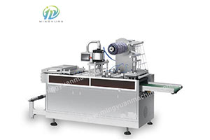 What is the composition of a plastic thermoforming machine